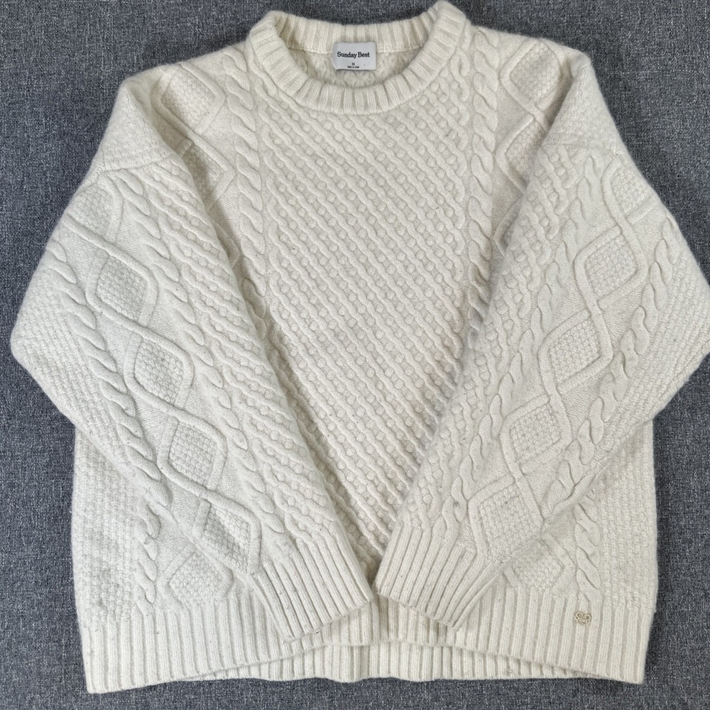 Sunday Best Aritzia Merino Wool Cable Knit Cream Sweater Women's Medium
